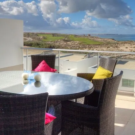 The Beachfront - D'el Rey Golf & Semesteranläggning (resort) 5*
