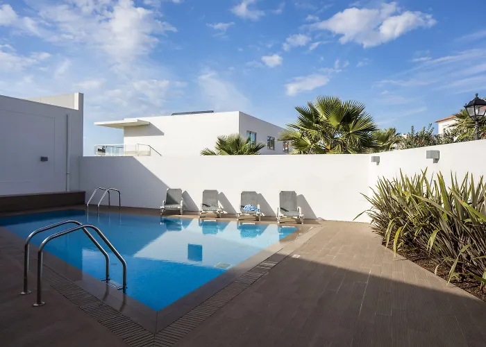 Resort The Beachfront - D'el Rey Golf & 5*